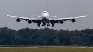 Lufthansa Flight Returns Mid-Air | ABnewz